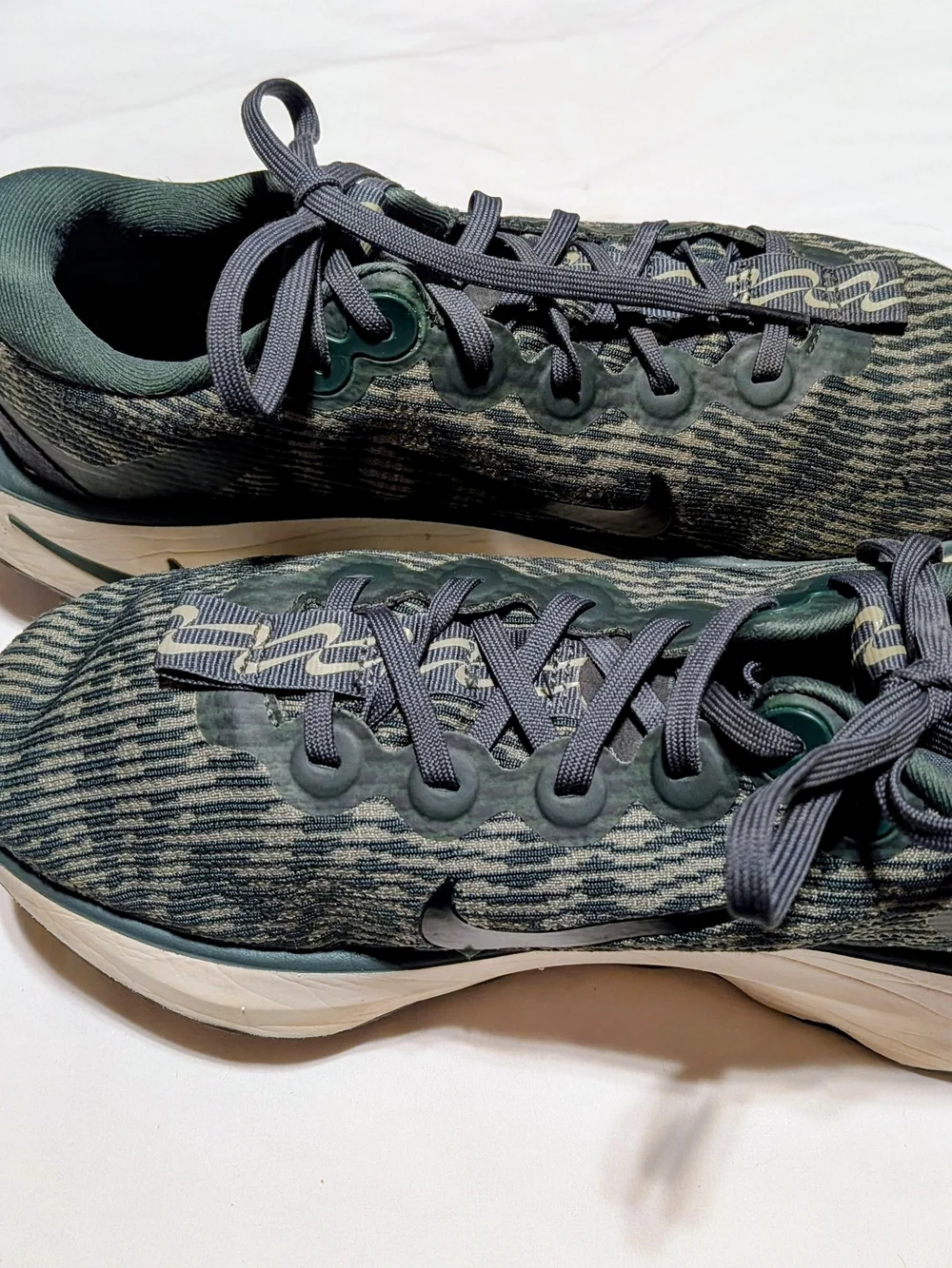 Nike Motiva Womens Walking Shoes Vintage Green/Black Size 9